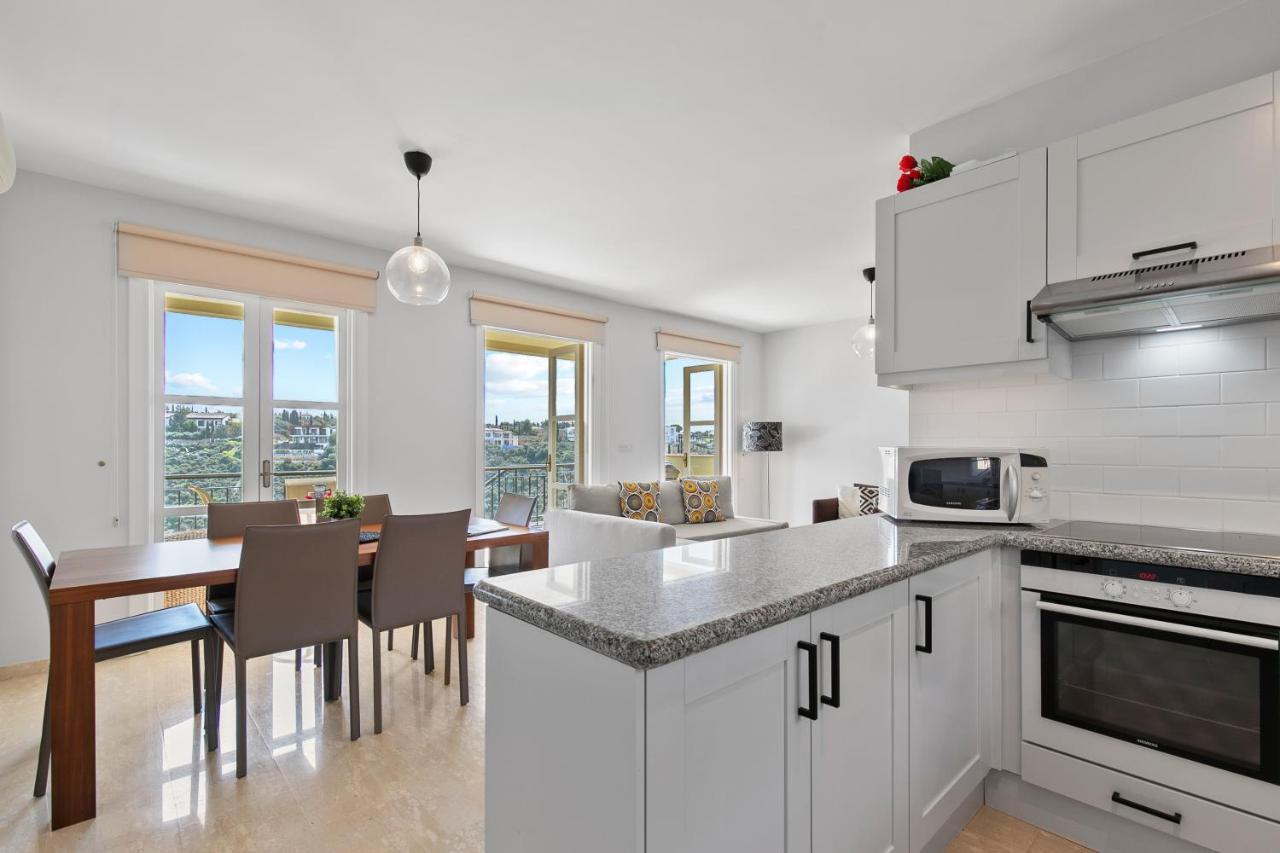 2 Bedroom Apartment Avdimou With Stunning Sea Views, Aphrodite Hills Resort Kouklia Eksteriør bilde