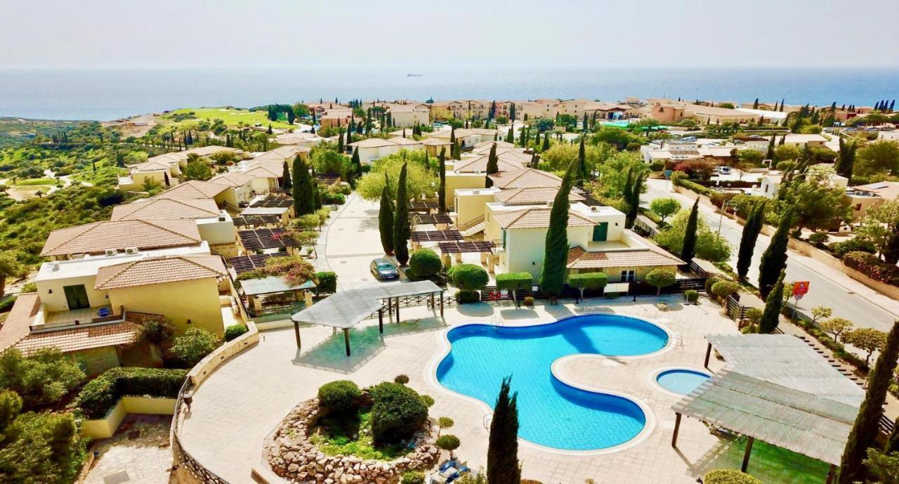 2 Bedroom Apartment Avdimou With Stunning Sea Views, Aphrodite Hills Resort Kouklia Eksteriør bilde